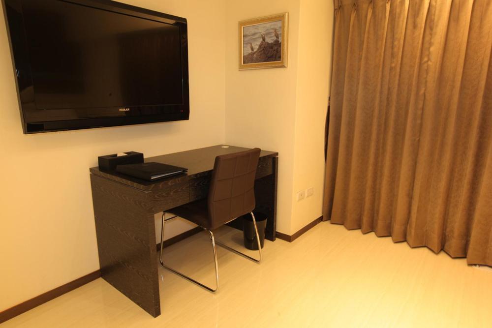 Nest Hotel Kaohsiung Buitenkant foto